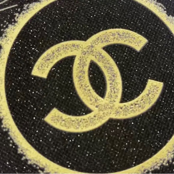 ✨ New Chanel Beauty holiday limited edition bag✨ - Picture 4 of 14